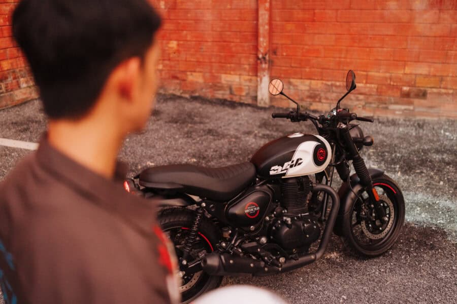 Hunter 350 - Image 23