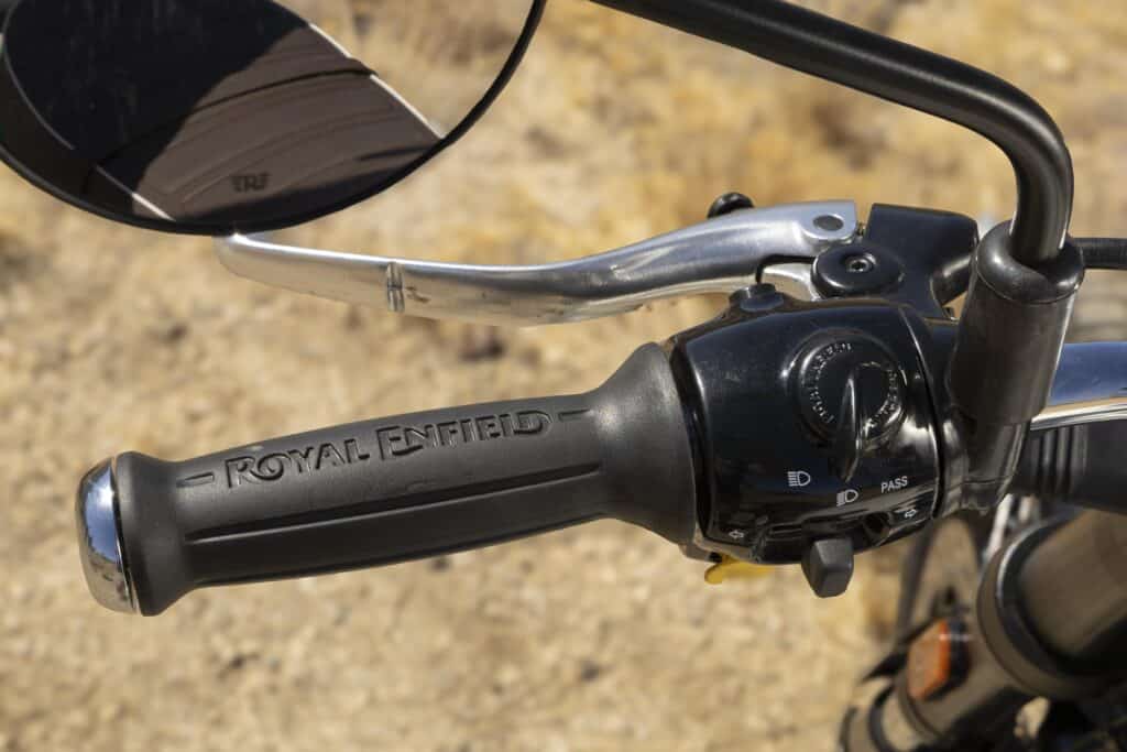 Bear 650 19 RoyalEnfield Bear6504 071124123501 min