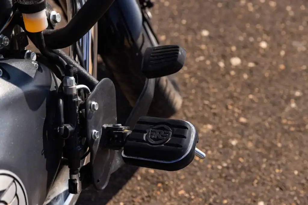 Black Deluxe Rider Footpegs1 130524151659