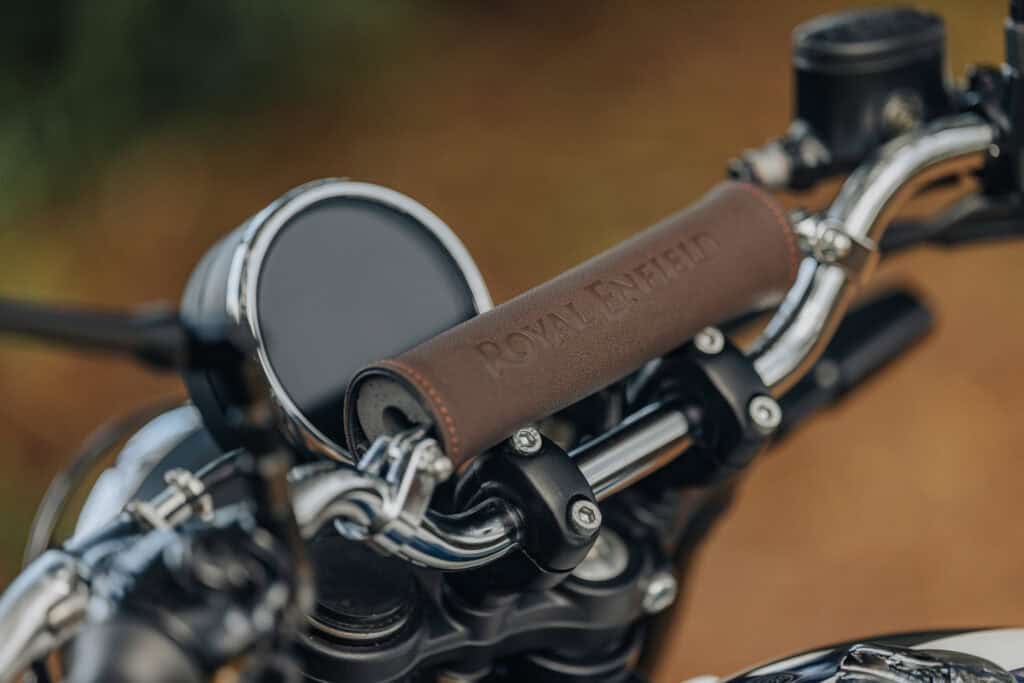 Handlebar Brace Pad Bear 650 GV Bikes 1990538 3