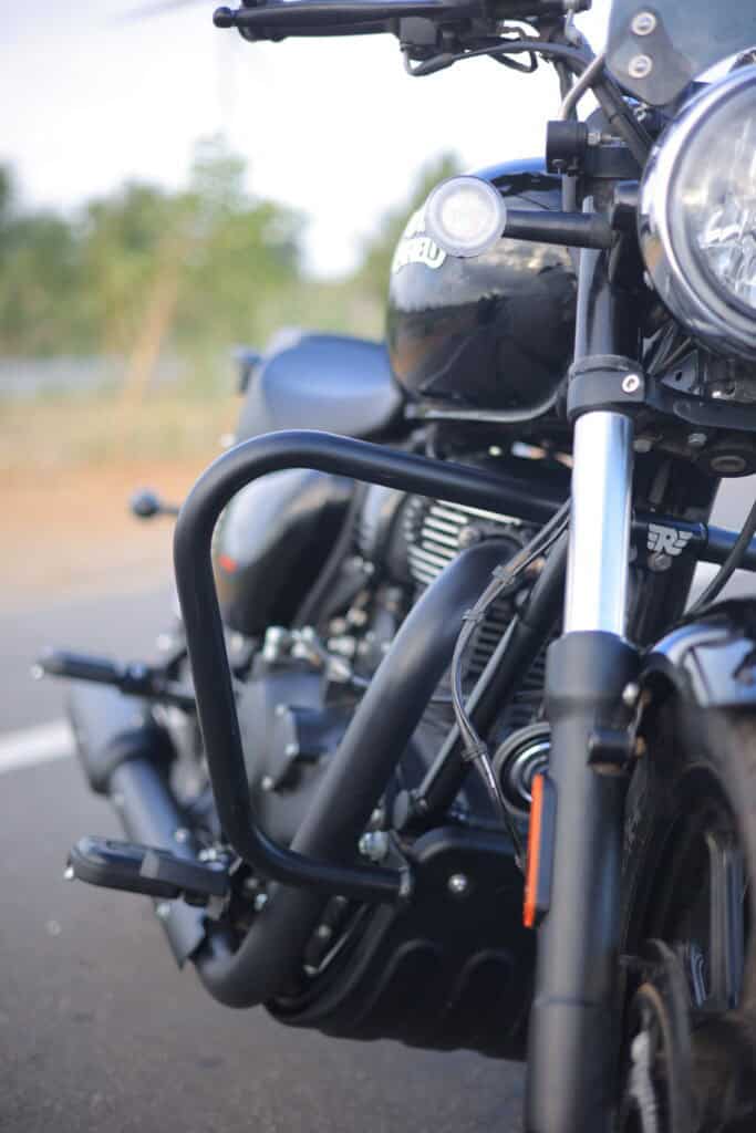 Home 50 KXA00007 Black Trapezium Engine Guard 2