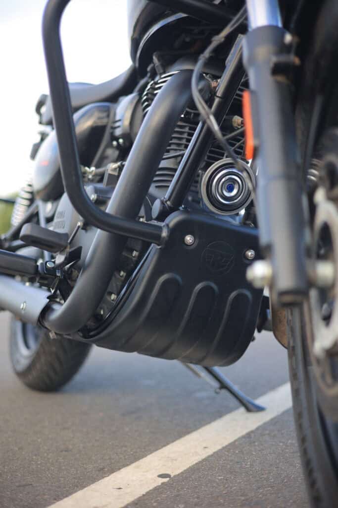 KXA00652 Black Sumpguard