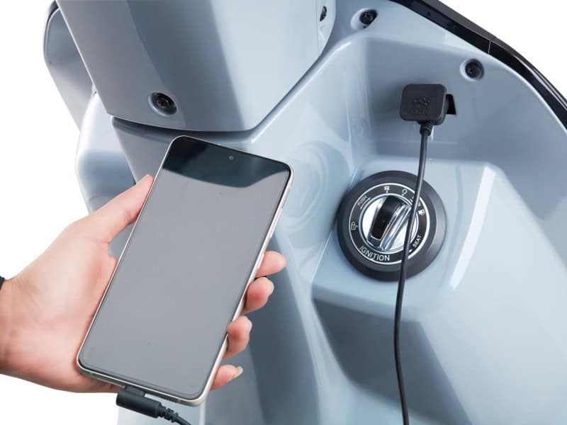 Fugue 125 8 feature 1736 8907