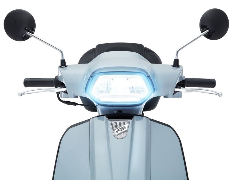 Fugue 125 13 feature 1736 8912