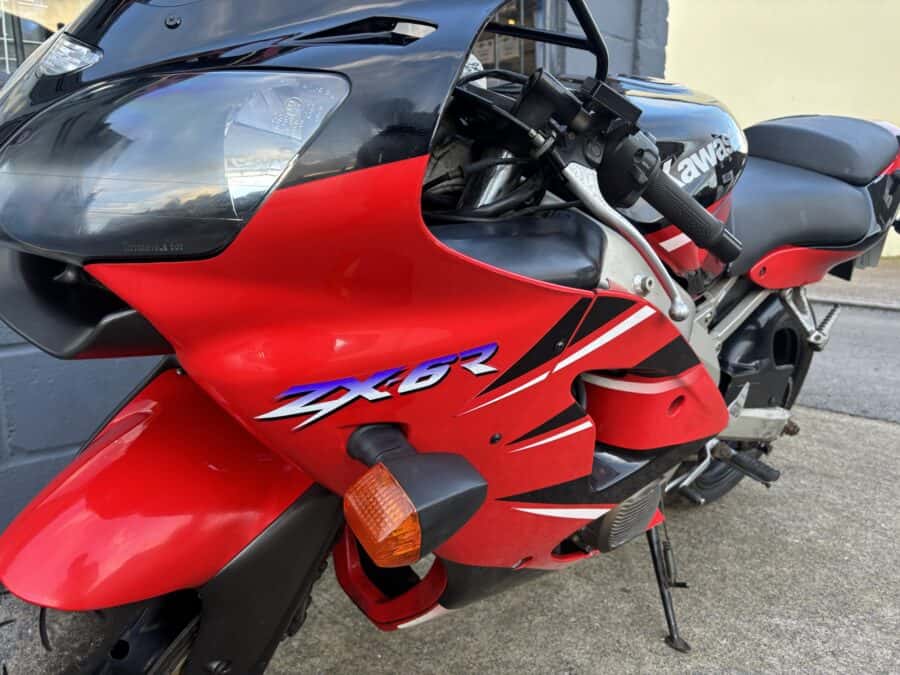 Kawasaki ZX-6R - Image 7
