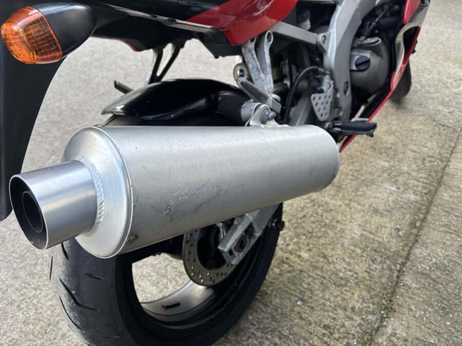 Kawasaki ZX-6R - Image 12