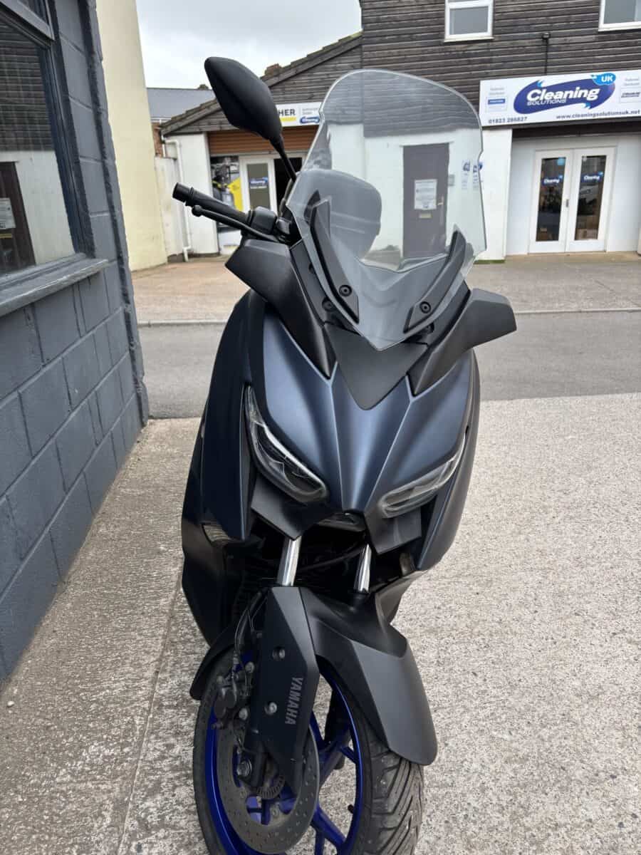SOLD - Yamaha X-Max 300 - Image 4