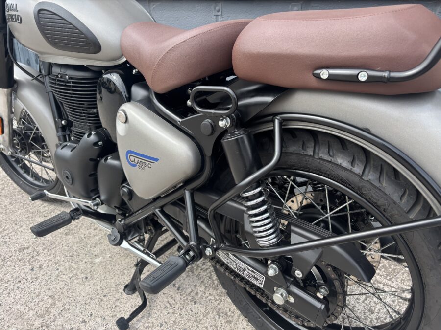 Royal Enfield Classic 350 - Image 7