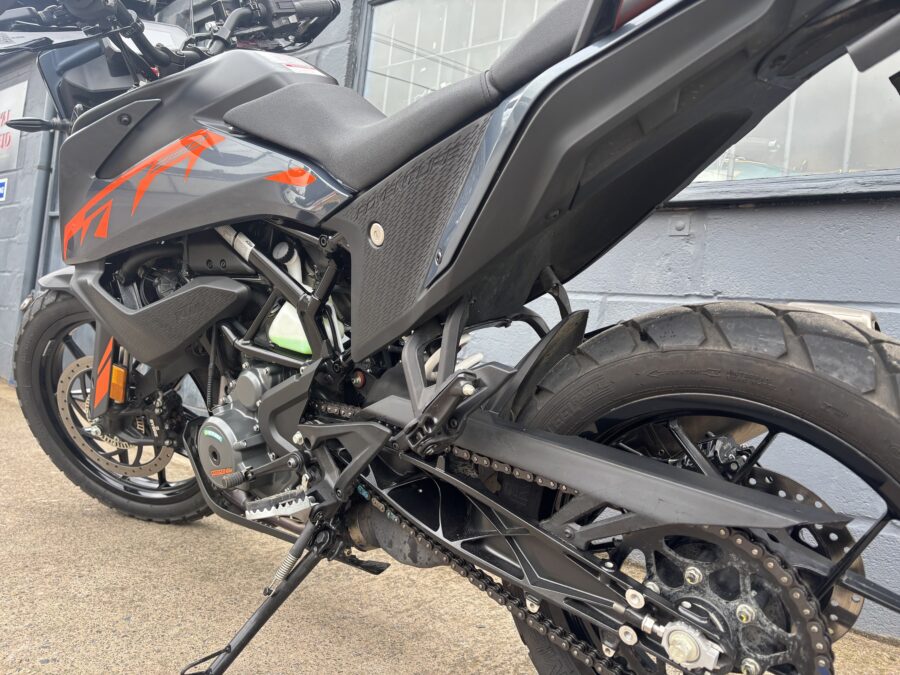 KTM 390 Adventure 5 KTM 390 Adventure - Image 5