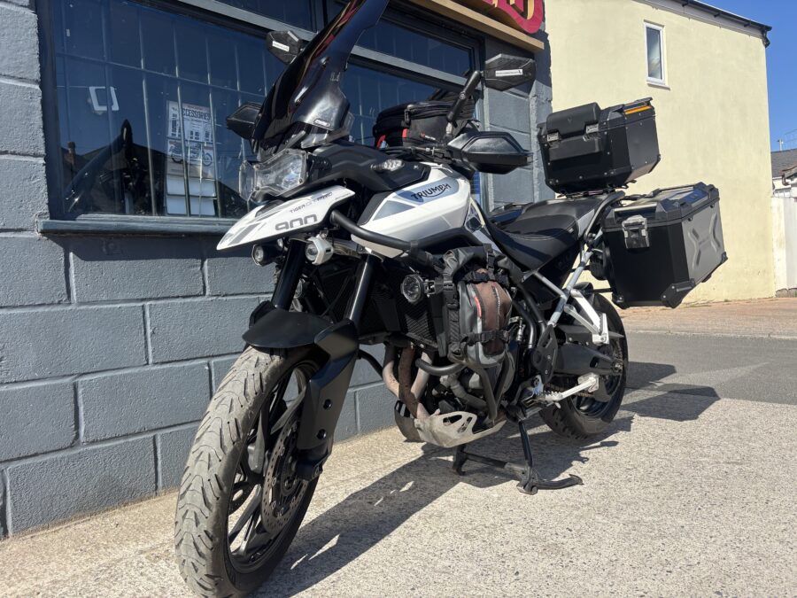Triumph Tiger 900 GT Pro - Image 14