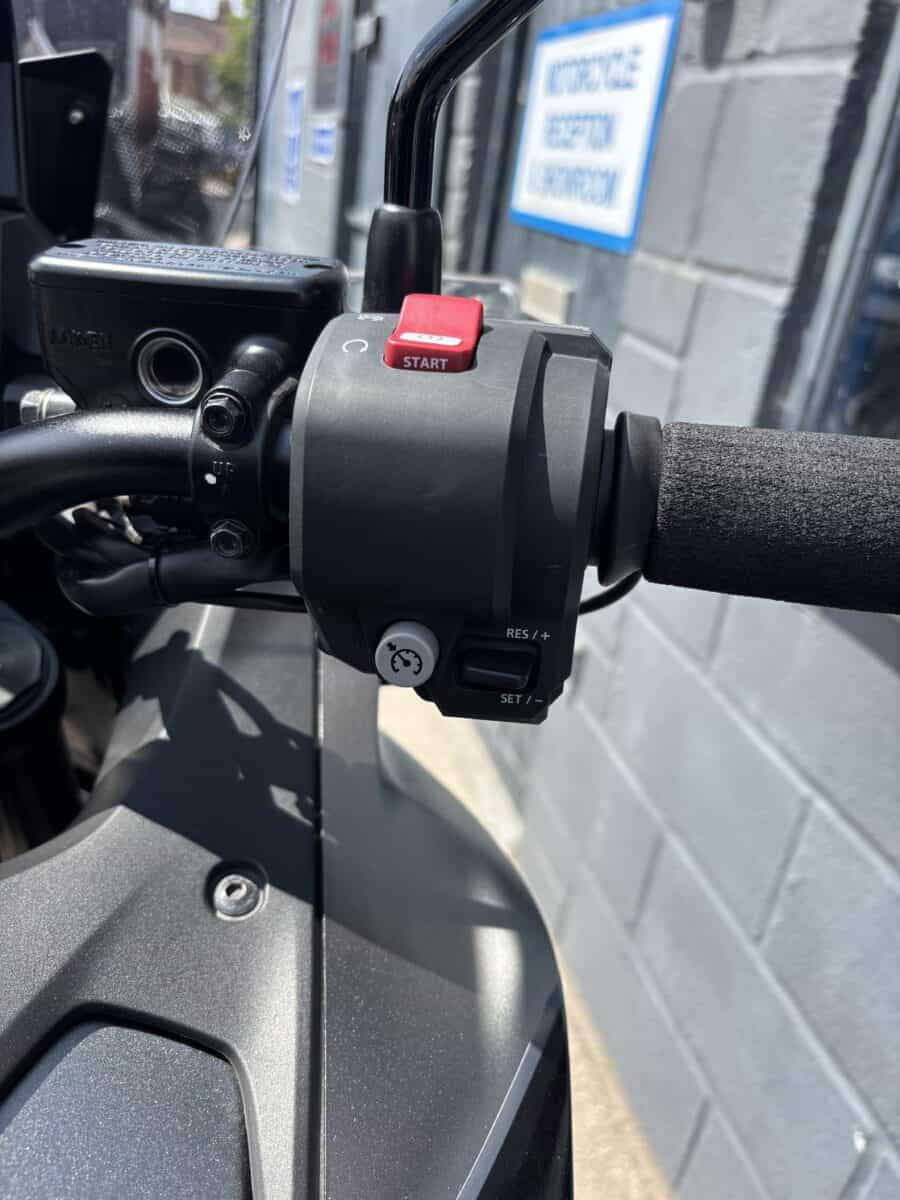 Honda NT1100 A-P - Image 11