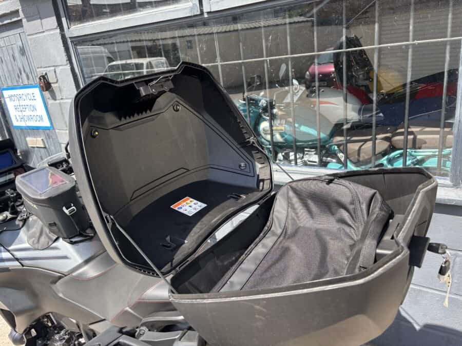 Honda NT1100 A-P - Image 9
