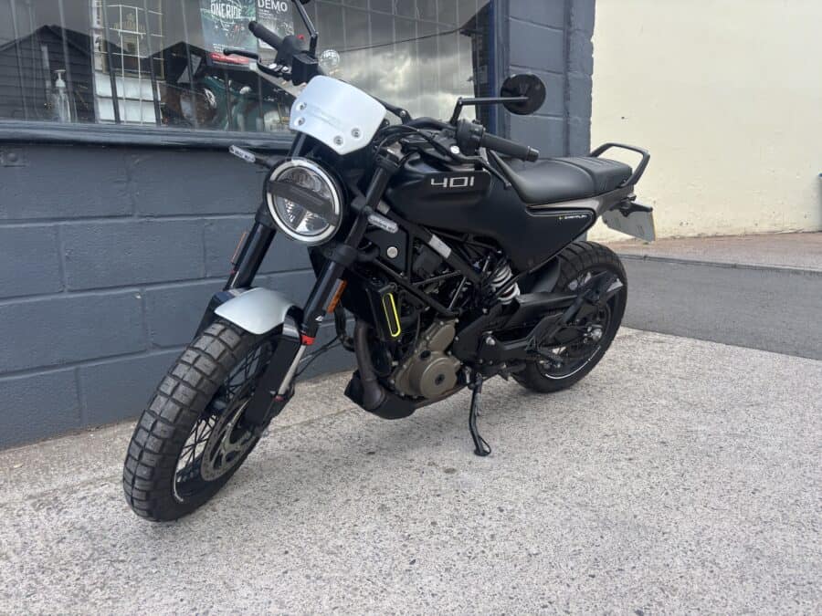 Husqvarna Svartpilen 401 - Image 2