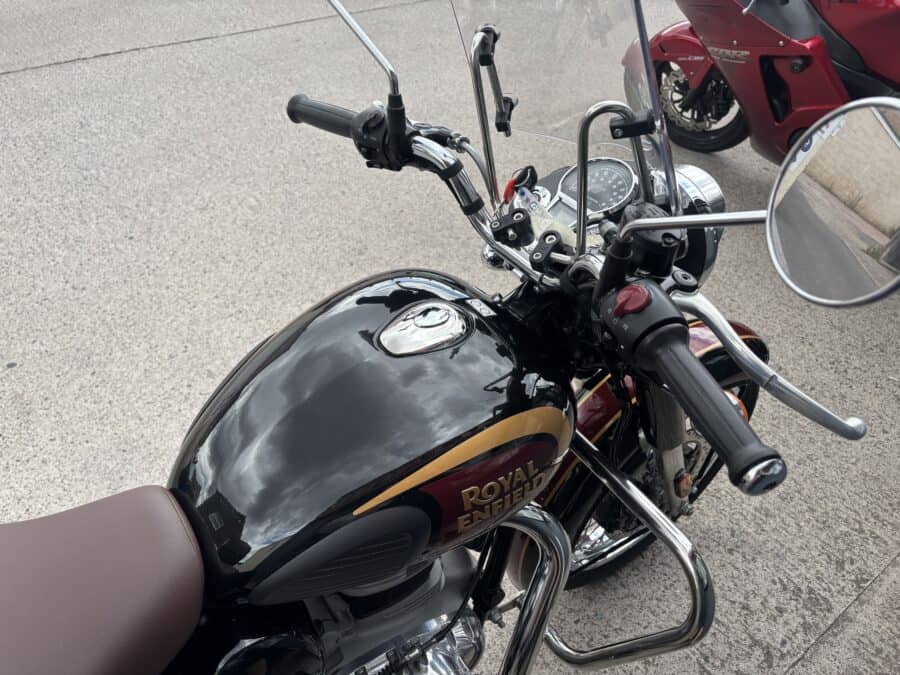 Royal Enfield Classic 350 - Image 11