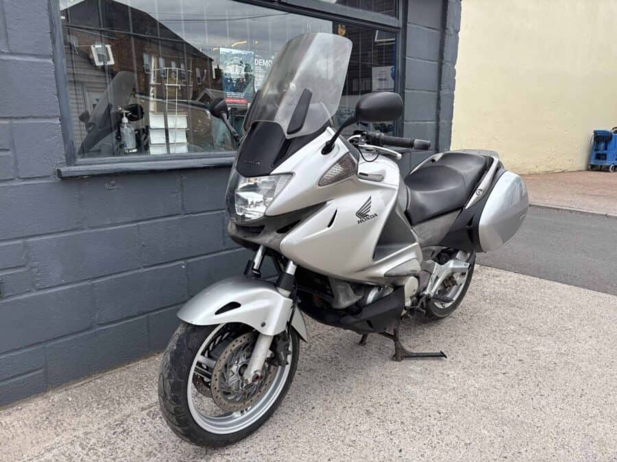 Honda NT 700 Deauville - Image 11