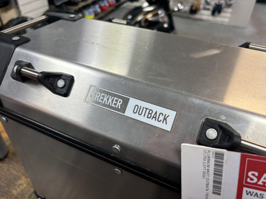 GIVI Trekker Outback 37L Left Pannier Aluminium 2 GIVI Trekker Outback 37L Left Pannier Aluminium - Image 2