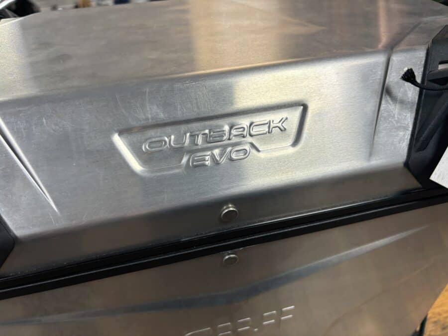 GIVI Trekker Outback Evo 37L Right Pannier Aluminium 4 GIVI Trekker Outback Evo 37L Right Pannier Aluminium - Image 4