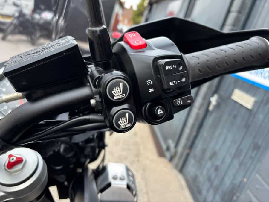 Triumph Tiger 800 XCA - Image 4