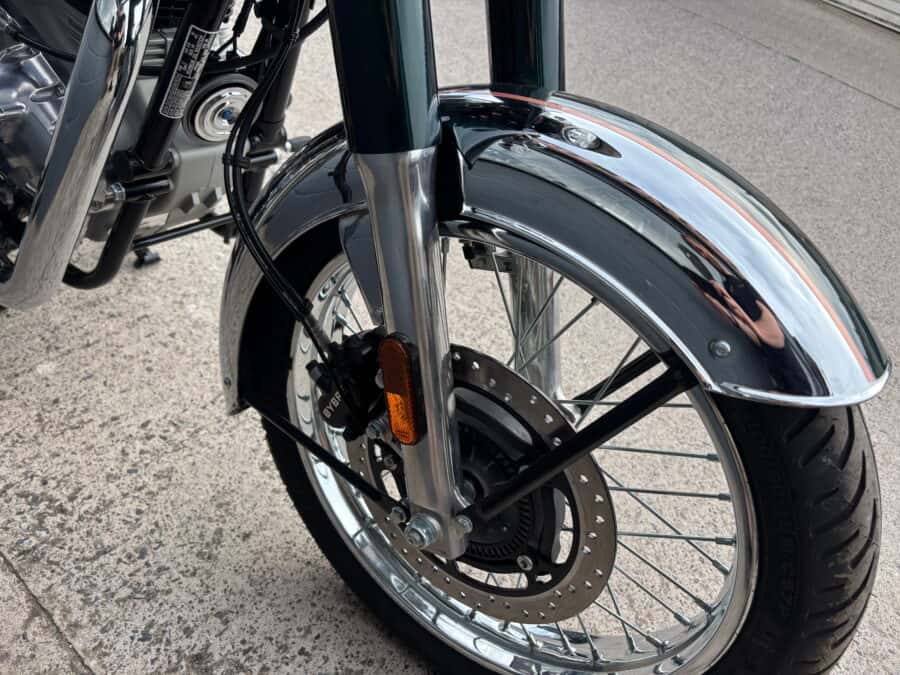 Royal Enfield Classic 350 - Image 6