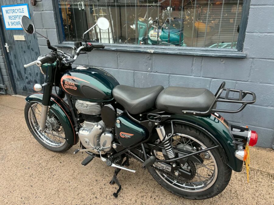 Royal Enfield Classic 350 - Image 9