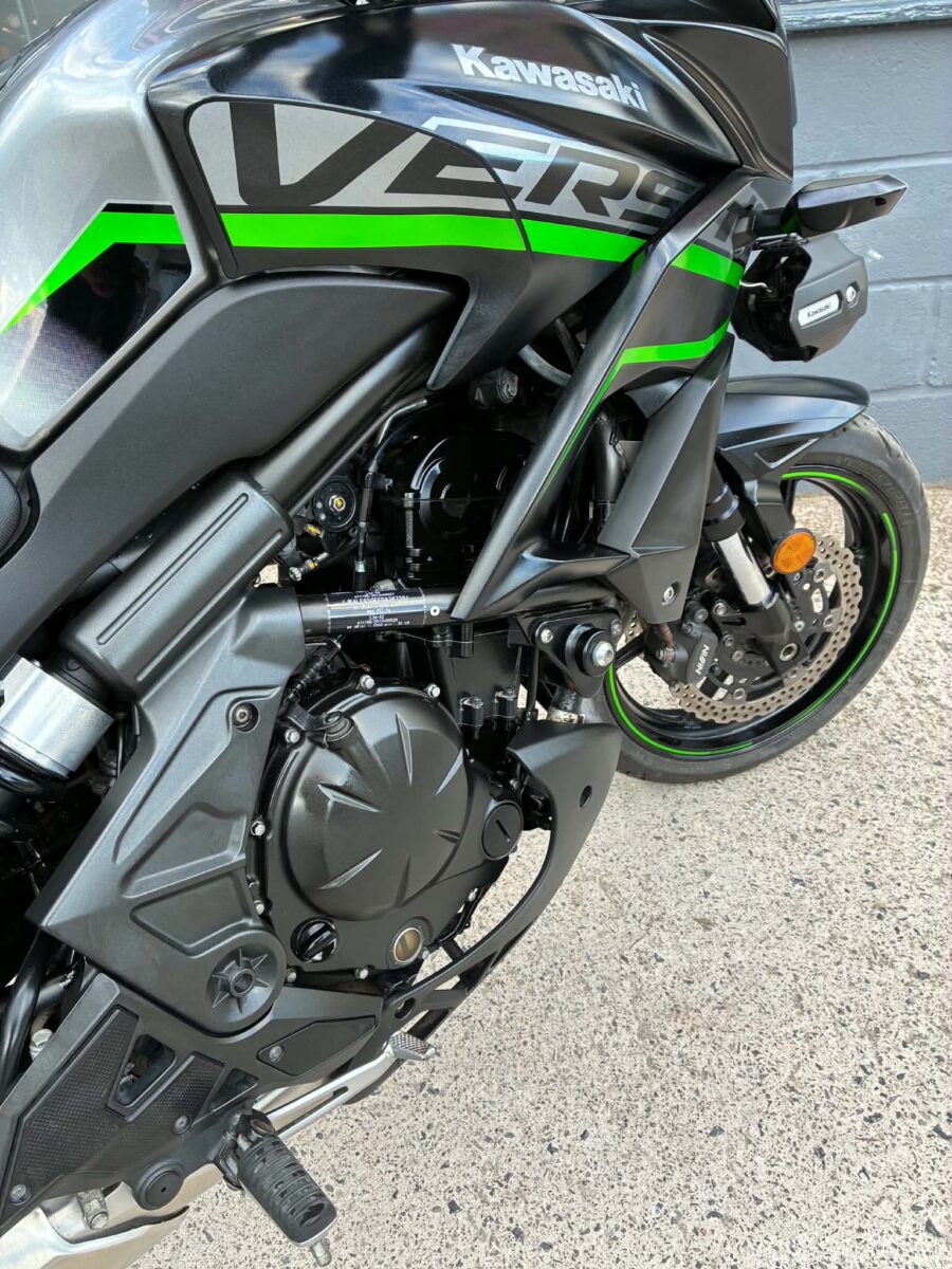 Kawasaki KLE650 Versys - Image 12